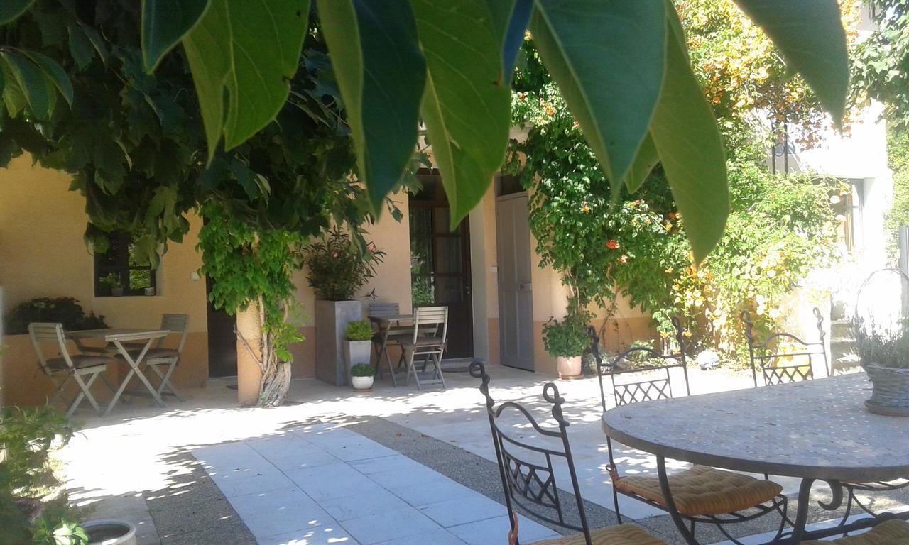Chambres d'Hôtes La Chrysalide Loriol-du-Comtat Exterior foto